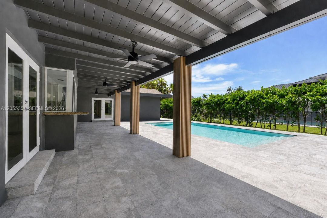 For Sale: $1,250,000 (4 beds, 3 baths, 2817 Square Feet)