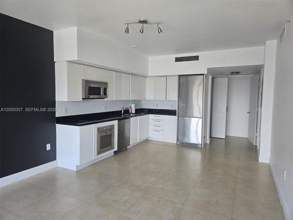 В аренду: $2,900 (1 спален, 1 ванн, 754 Квадратных фут)