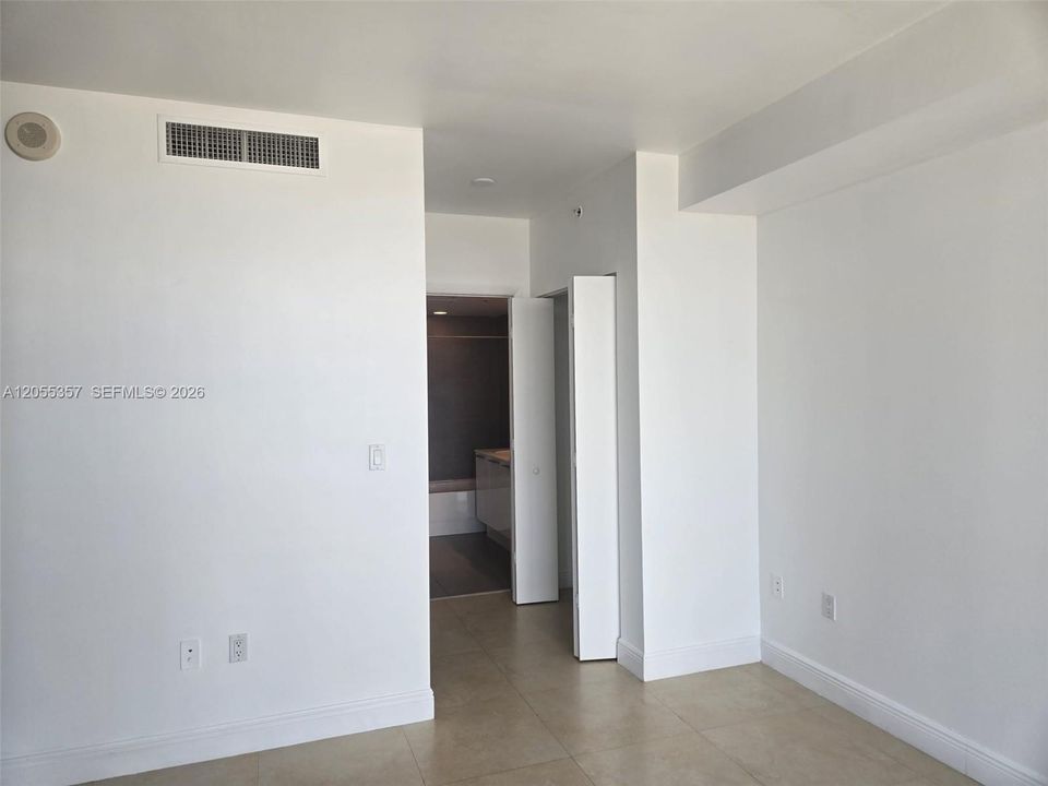 В аренду: $2,900 (1 спален, 1 ванн, 754 Квадратных фут)