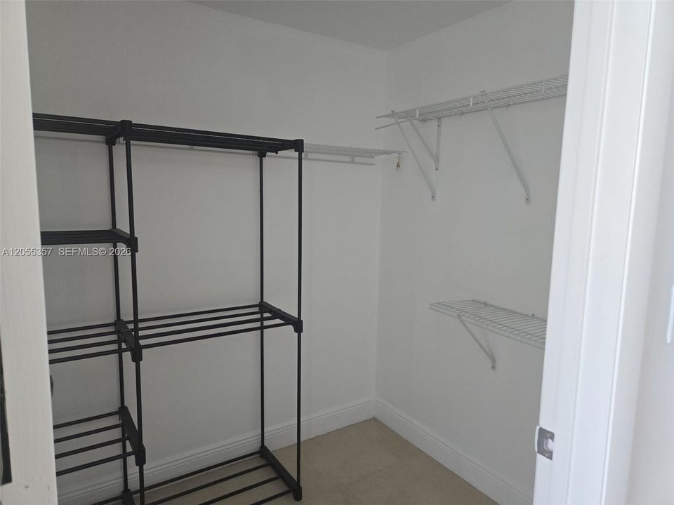 В аренду: $2,900 (1 спален, 1 ванн, 754 Квадратных фут)