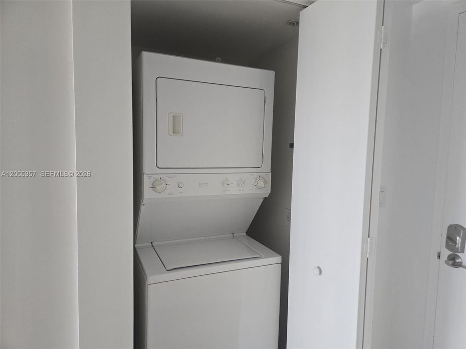 В аренду: $2,900 (1 спален, 1 ванн, 754 Квадратных фут)