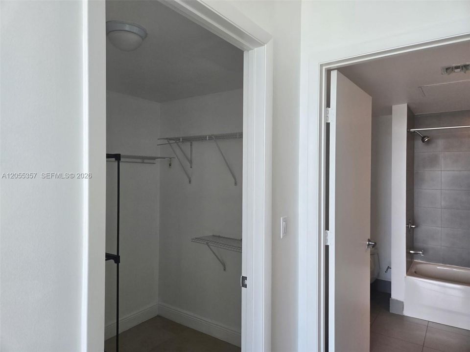 В аренду: $2,900 (1 спален, 1 ванн, 754 Квадратных фут)