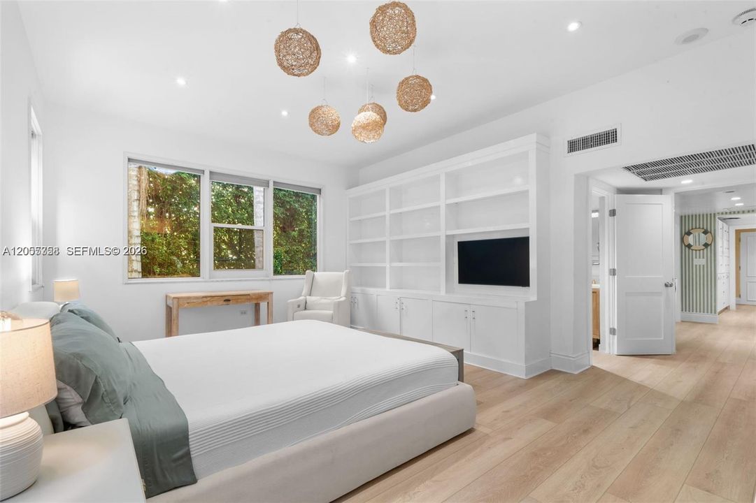 En Renta: $12,000 (4 camas, 3 baños, 1650 Pies cuadrados)