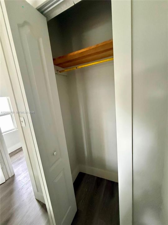 В аренду: $1,700 (2 спален, 1 ванн, 900 Квадратных фут)