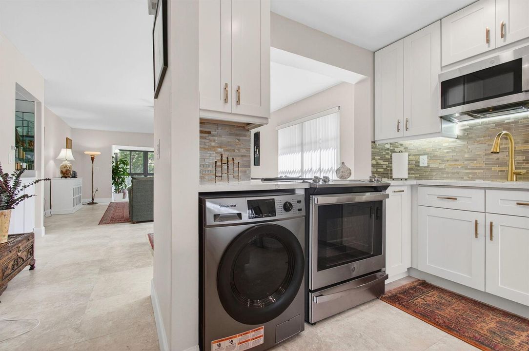 7-Counter Height Washer Dyer