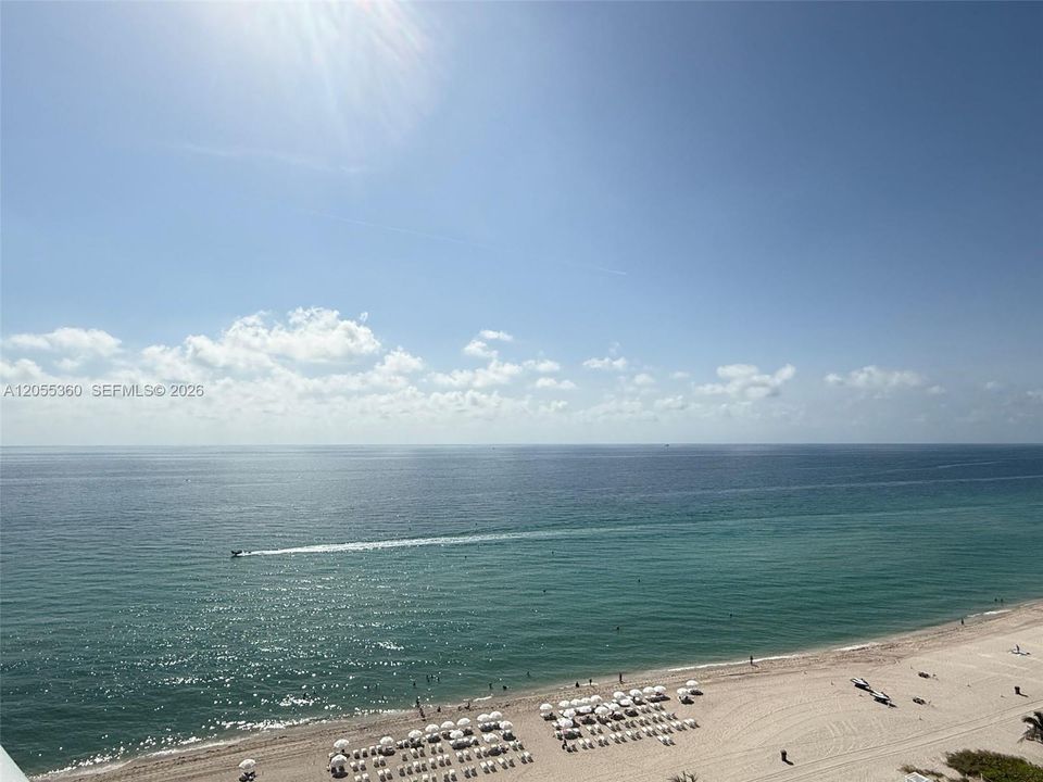 For Rent: $5,500 (2 beds, 2 baths, 1348 Square Feet)