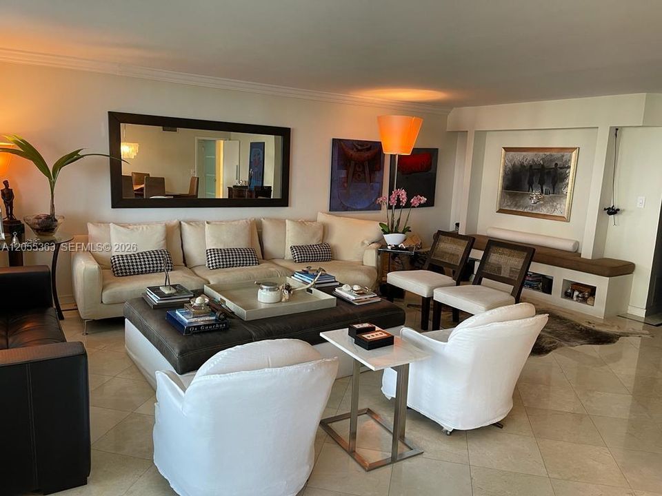 For Rent: $16,000 (3 beds, 3 baths, 2366 Square Feet)