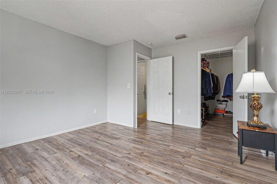 На продажу: $259,900 (3 спален, 1 ванн, 1167 Квадратных фут)