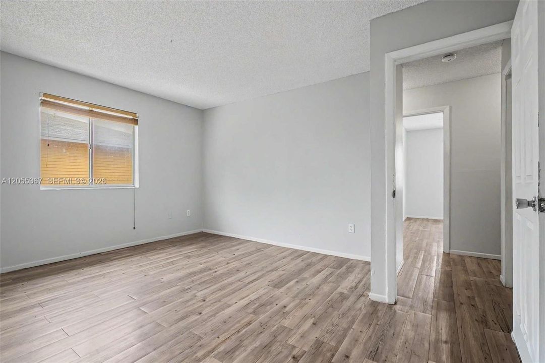 На продажу: $259,900 (3 спален, 1 ванн, 1167 Квадратных фут)