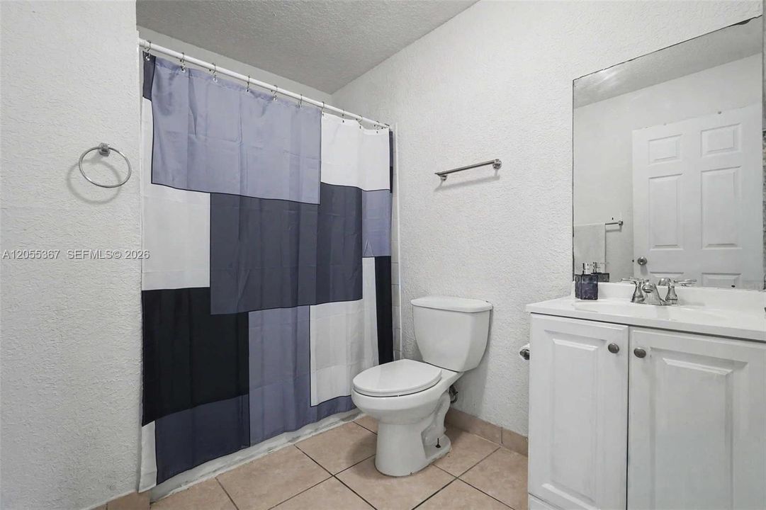 На продажу: $259,900 (3 спален, 1 ванн, 1167 Квадратных фут)