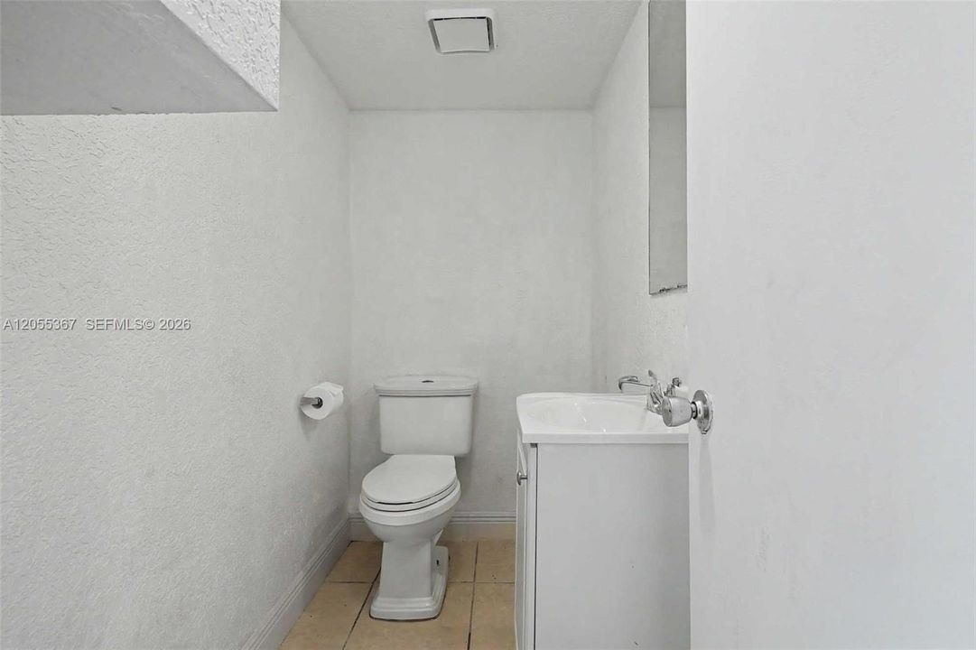 На продажу: $259,900 (3 спален, 1 ванн, 1167 Квадратных фут)