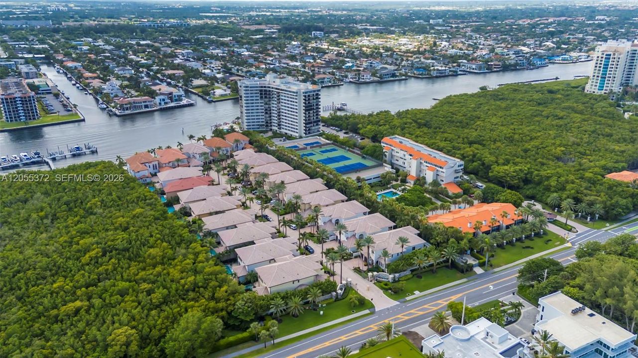 На продажу: $4,490,000 (4 спален, 4 ванн, 4513 Квадратных фут)
