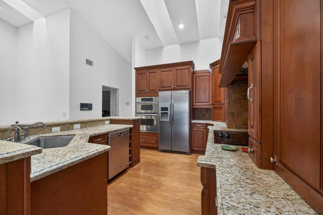 Lots of counter space!