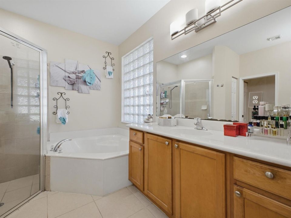 Primary_Bathroom_1