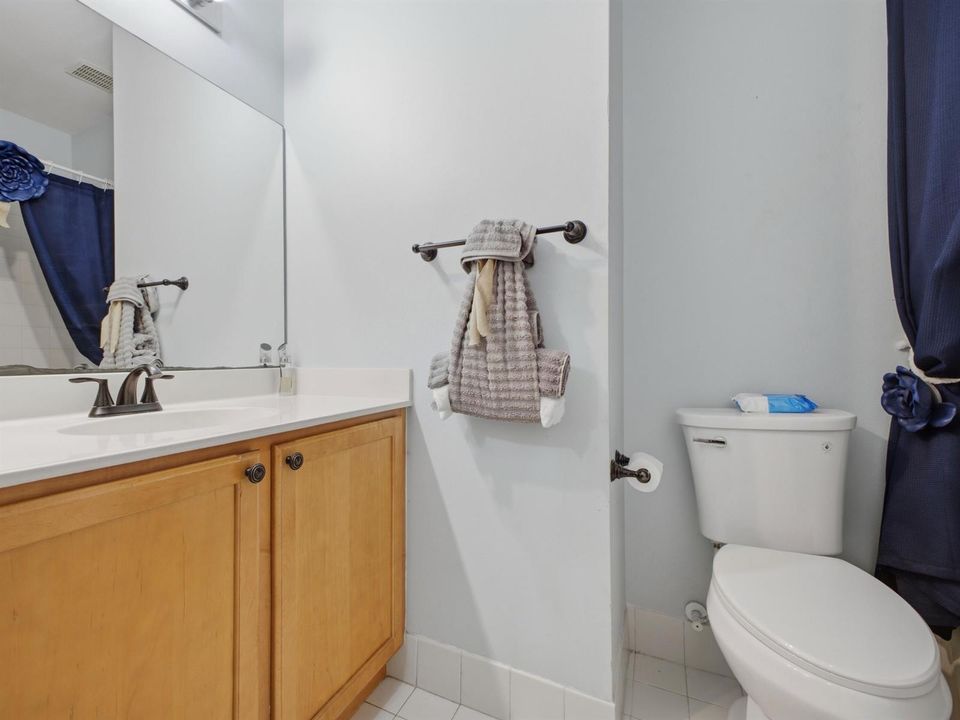 Shared_Bathroom