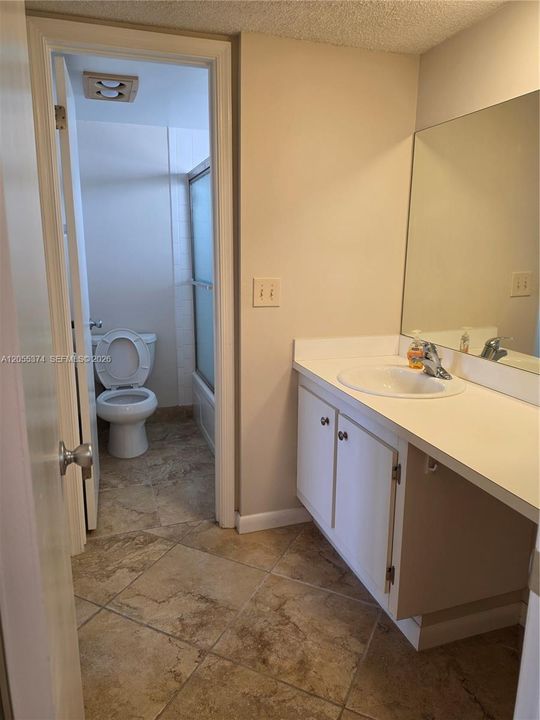 En Venta: $157,900 (1 camas, 1 baños, 870 Pies cuadrados)