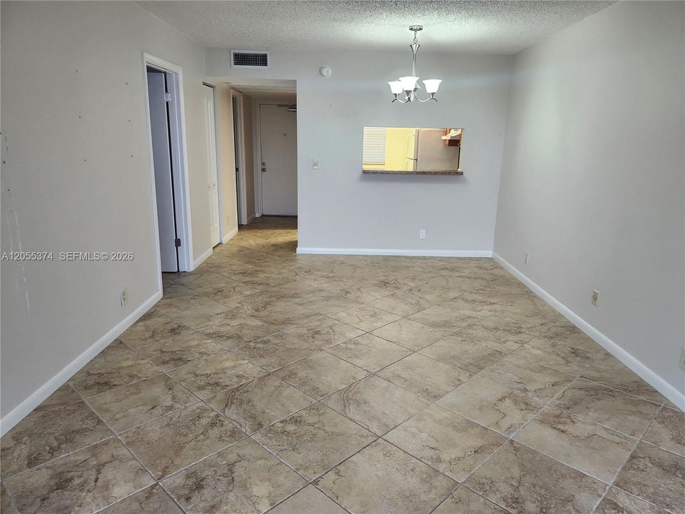 En Venta: $166,000 (1 camas, 1 baños, 870 Pies cuadrados)