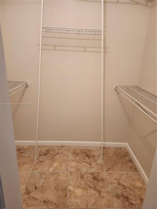 En Venta: $166,000 (1 camas, 1 baños, 870 Pies cuadrados)