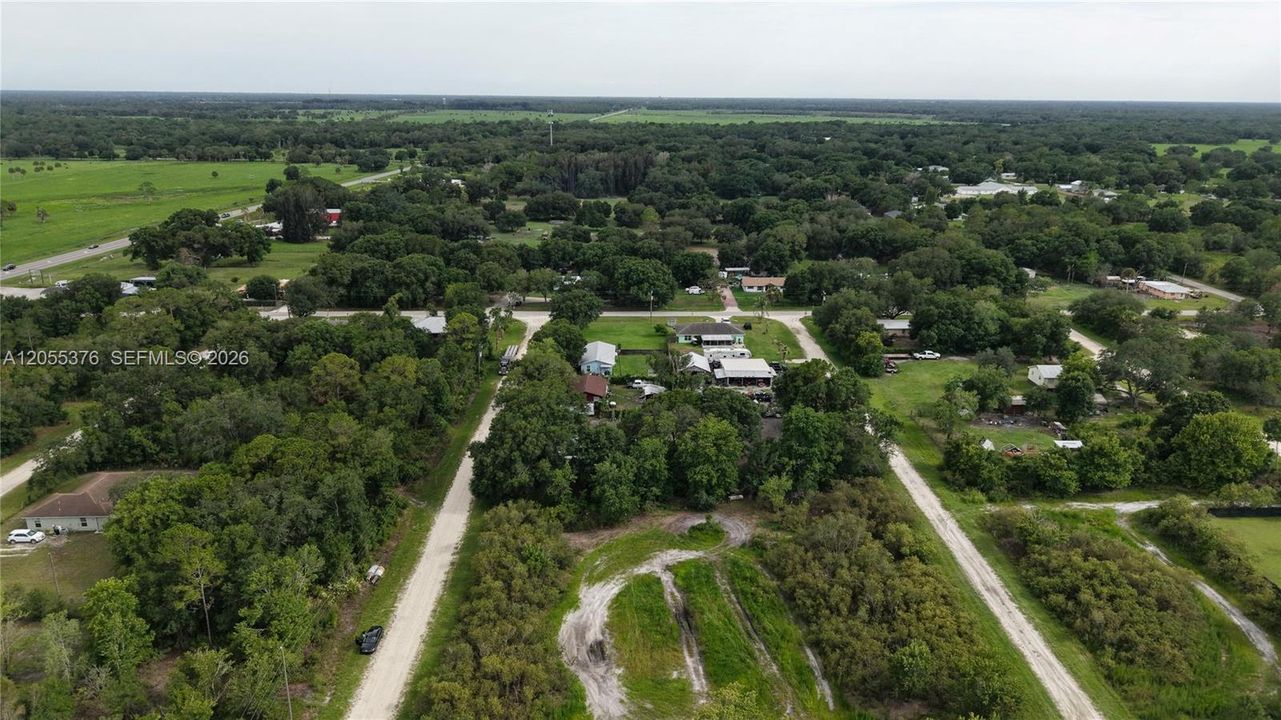На продажу: $70,000 (0.70 acres)