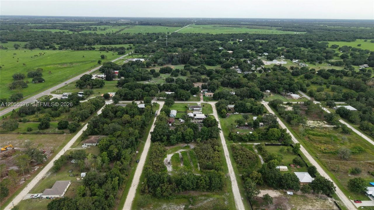 На продажу: $70,000 (0.70 acres)