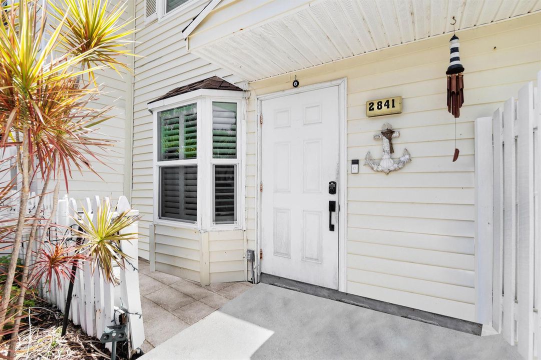 2841 NE 15th St-1