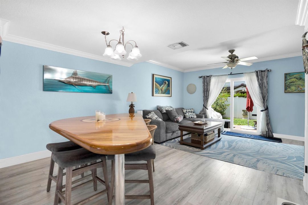 2841 NE 15th St-8
