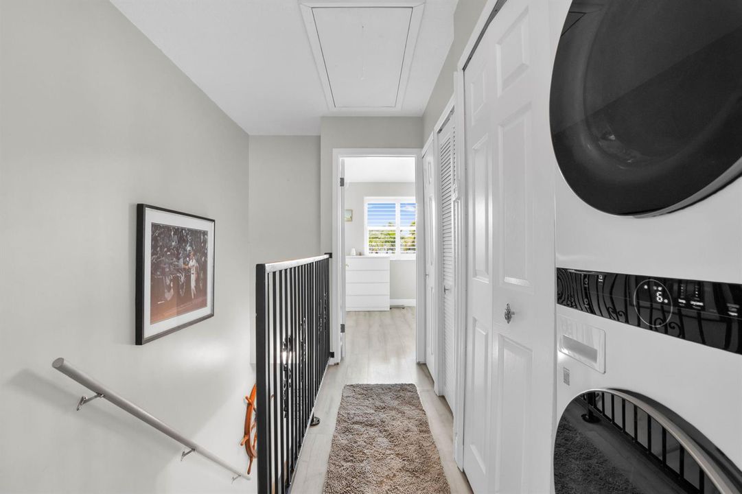 2841 NE 15th St-26