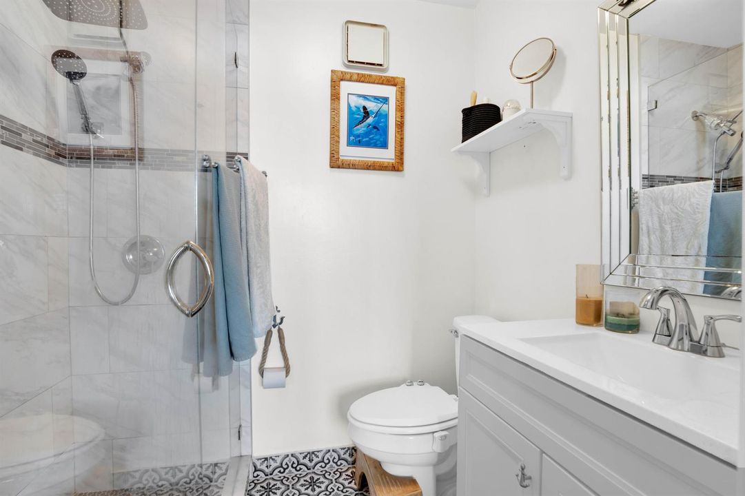 2841 NE 15th St-21