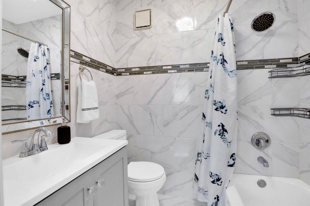 2841 NE 15th St-19