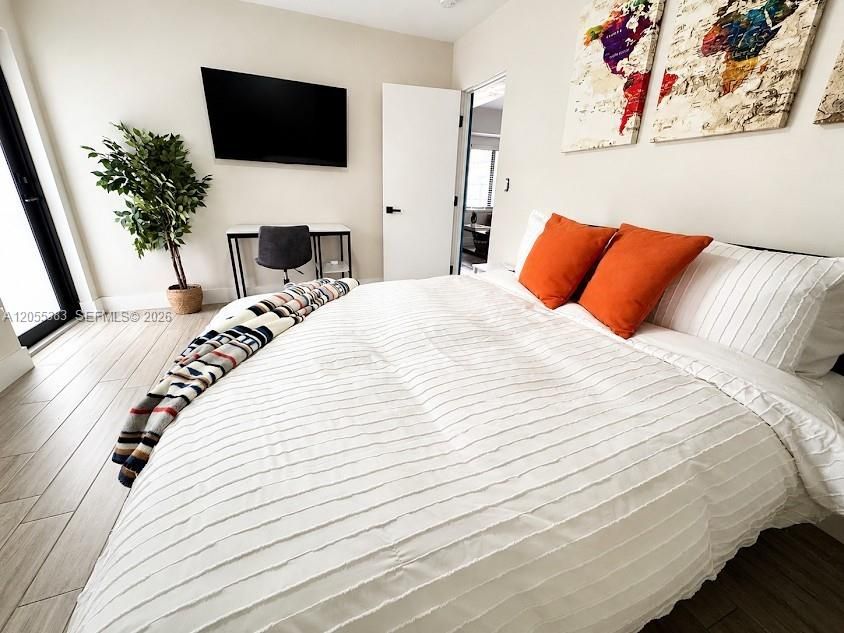 В аренду: $3,200 (2 спален, 2 ванн, 1459 Квадратных фут)