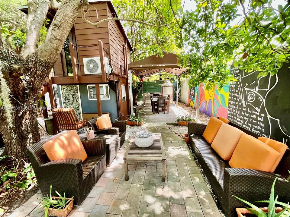 En Venta: $1,200,000 (4 camas, 4 baños, 1908 Pies cuadrados)