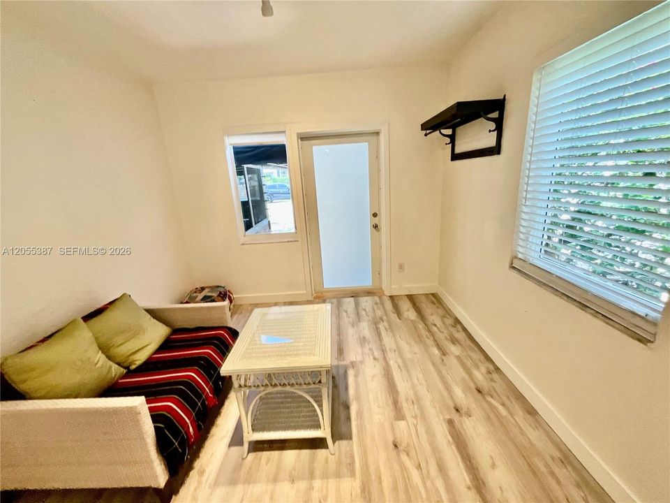 En Venta: $1,200,000 (4 camas, 4 baños, 1908 Pies cuadrados)