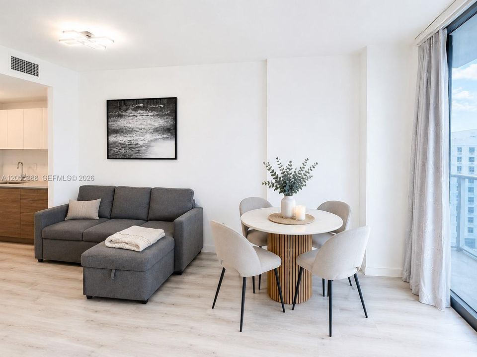 В аренду: $2,600 (0 спален, 1 ванн, 531 Квадратных фут)