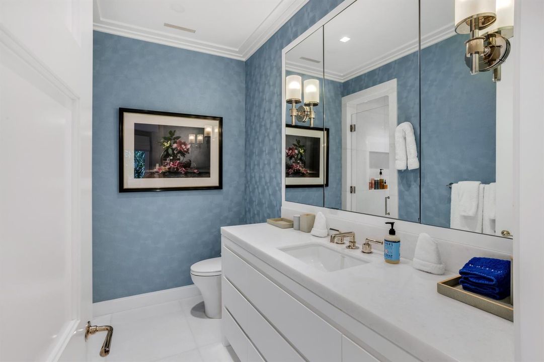 mls_BATHROOM_3_EB