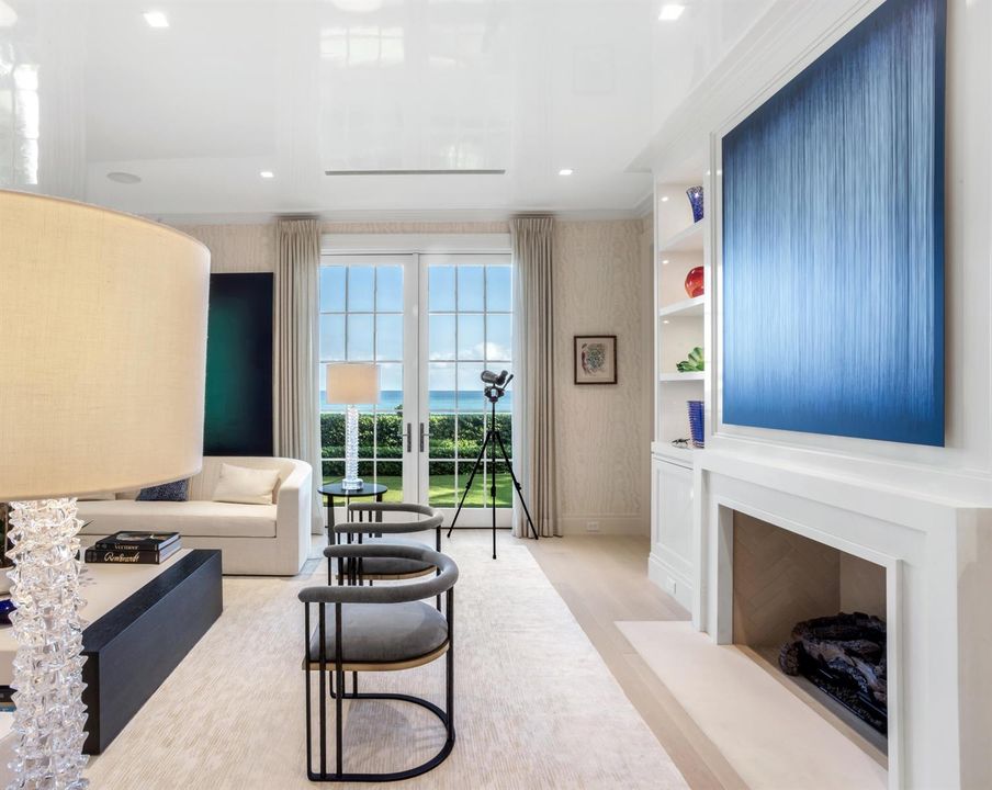 mls_LIVING_VIEW_EB_CROPPED