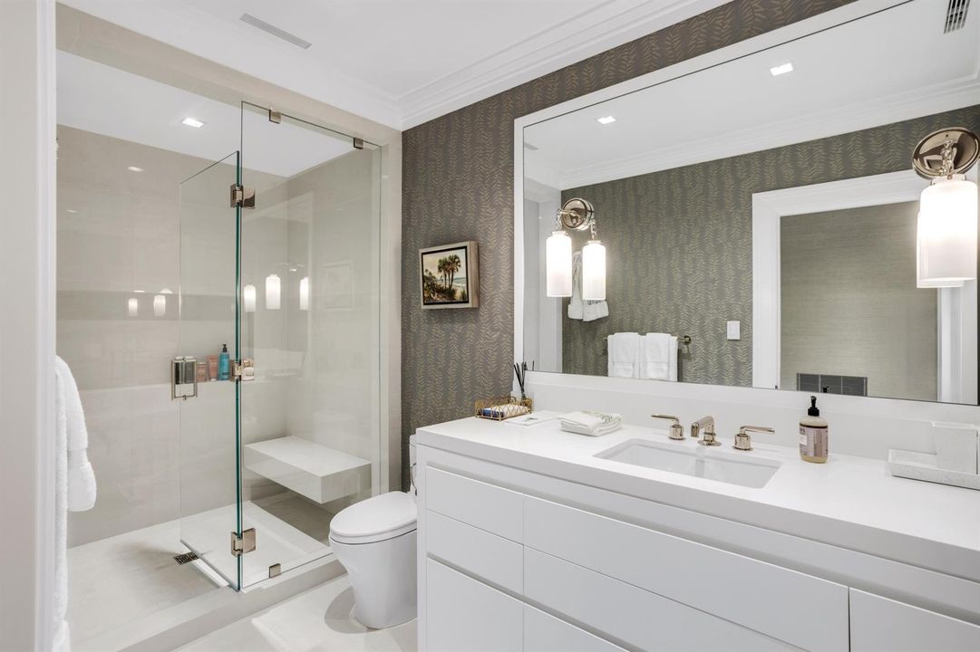 mls_BATHROOM_1_EB