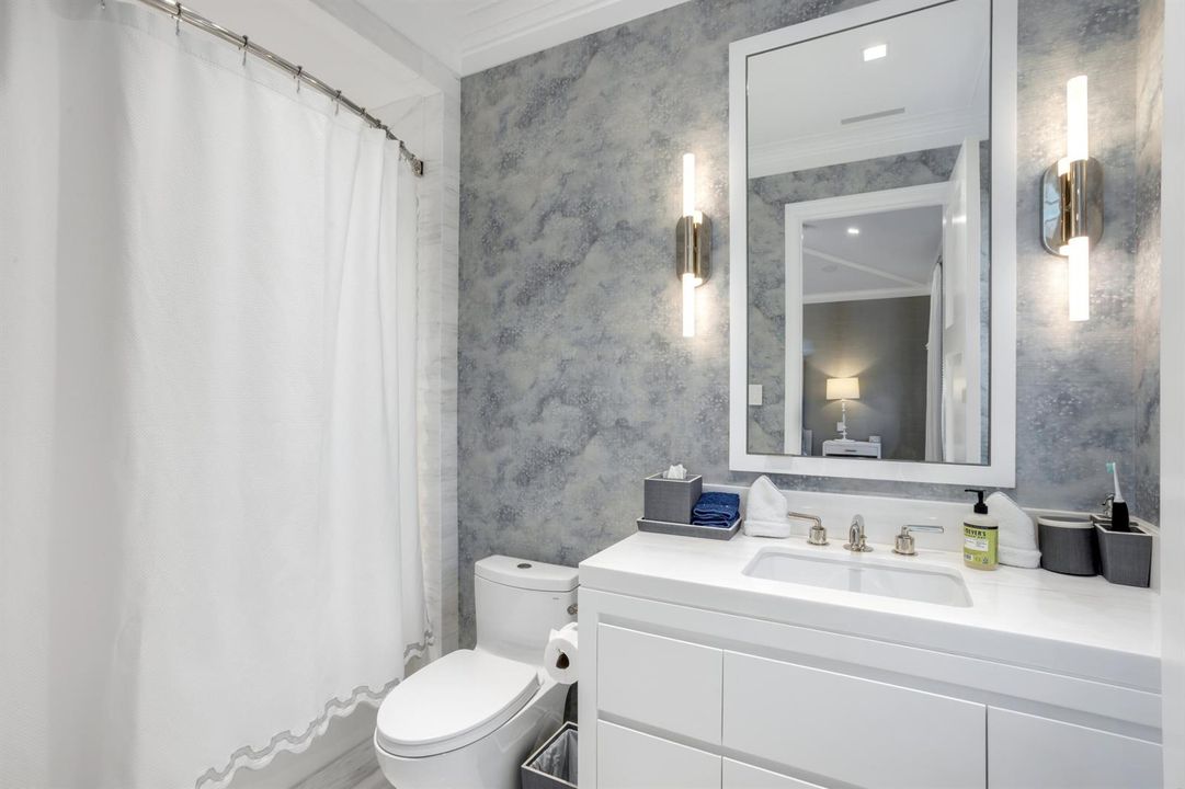 mls_BATHROOM_4_EB