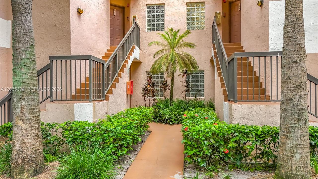 En Venta: $332,500 (3 camas, 2 baños, 1120 Pies cuadrados)