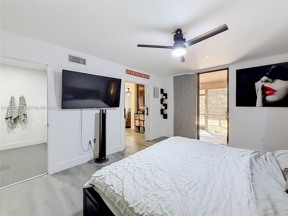 En Venta: $332,500 (3 camas, 2 baños, 1120 Pies cuadrados)