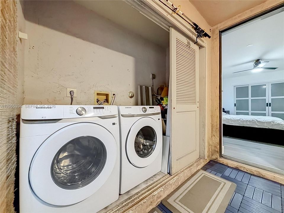 En Venta: $332,500 (3 camas, 2 baños, 1120 Pies cuadrados)