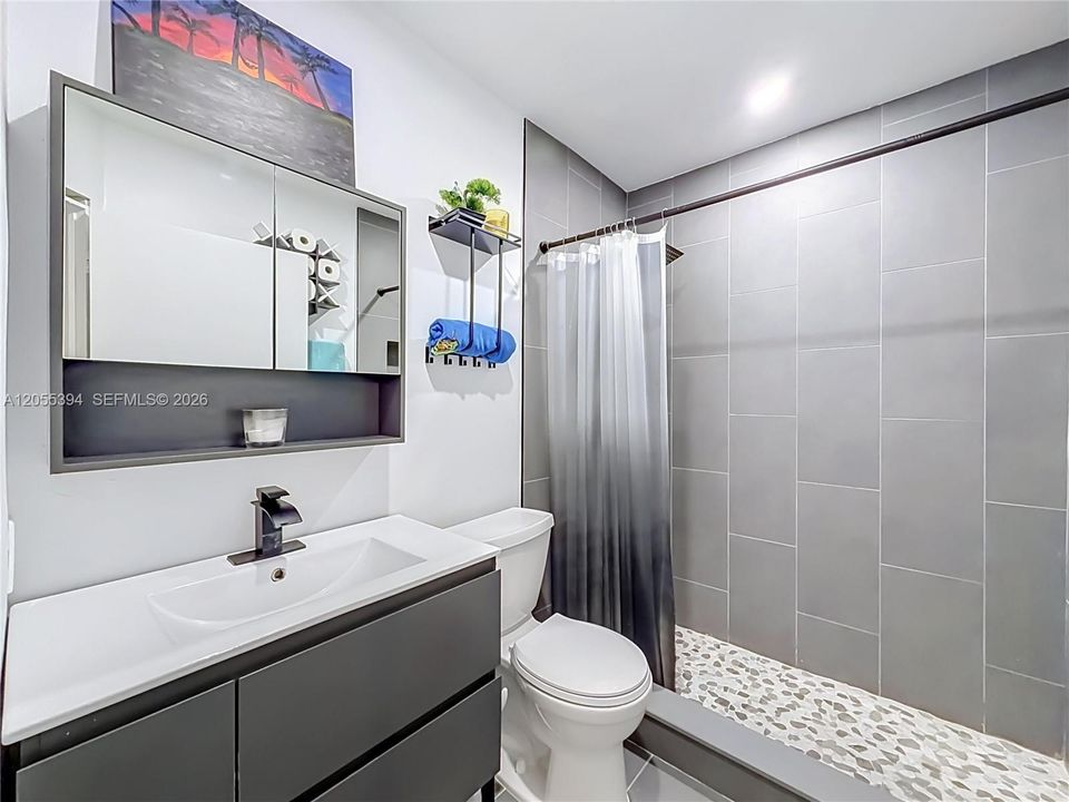 En Venta: $332,500 (3 camas, 2 baños, 1120 Pies cuadrados)