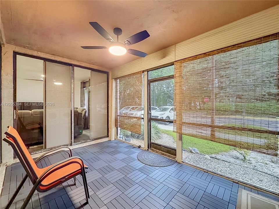 En Venta: $332,500 (3 camas, 2 baños, 1120 Pies cuadrados)