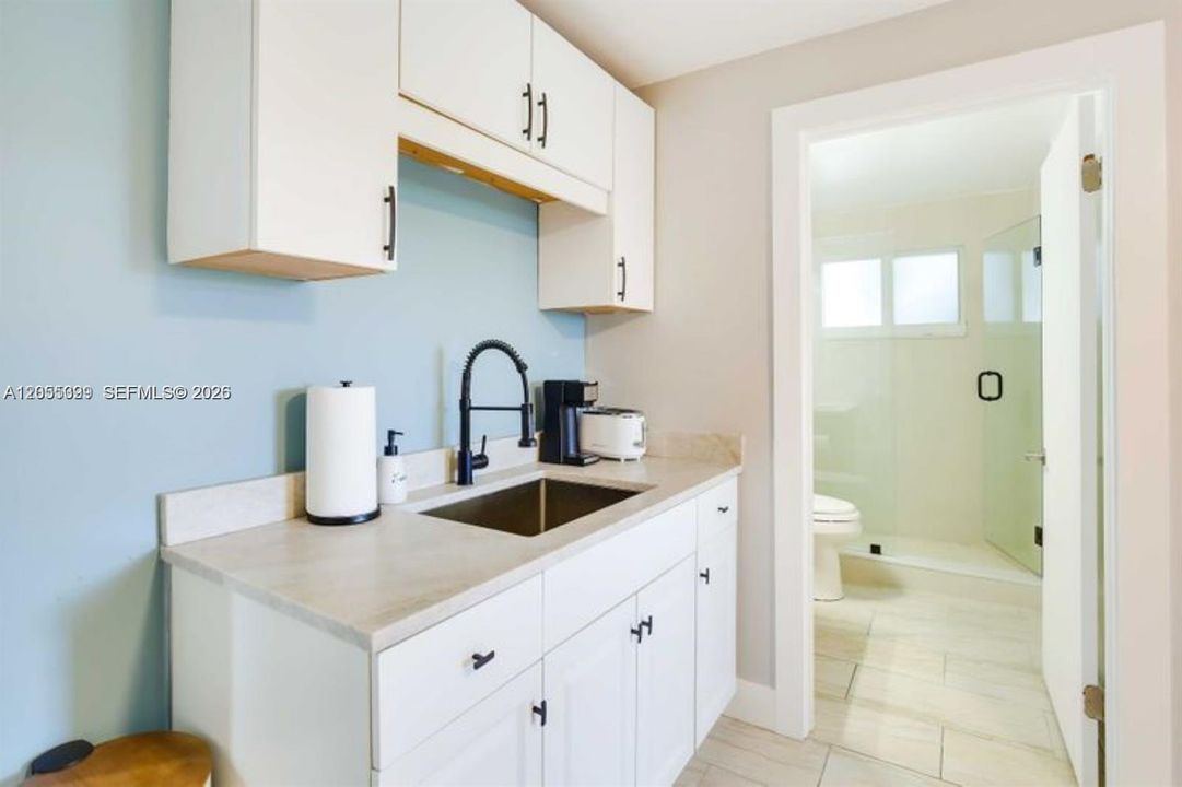 For Rent: $6,500 (4 beds, 3 baths, 1728 Square Feet)