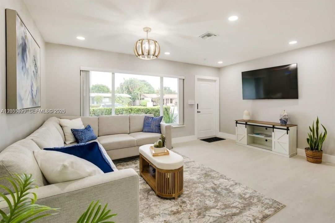 For Rent: $6,500 (4 beds, 3 baths, 1728 Square Feet)