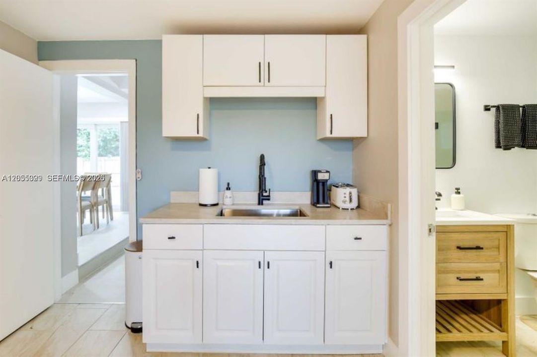 For Rent: $6,500 (4 beds, 3 baths, 1728 Square Feet)