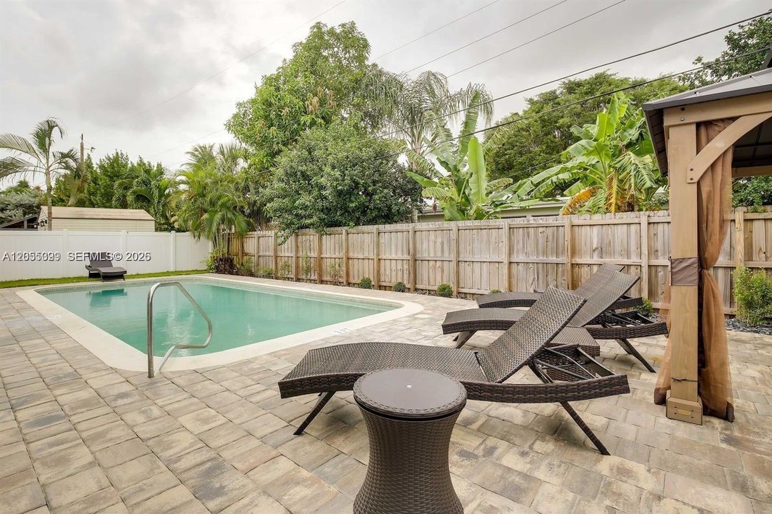 For Rent: $6,500 (4 beds, 3 baths, 1728 Square Feet)