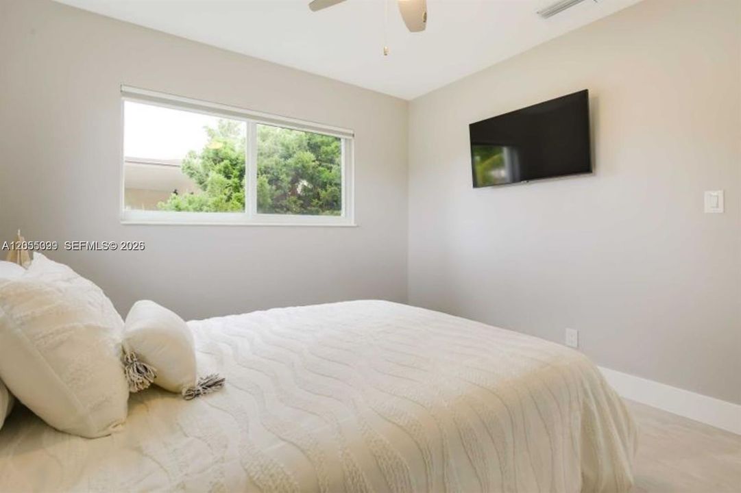 For Rent: $6,500 (4 beds, 3 baths, 1728 Square Feet)