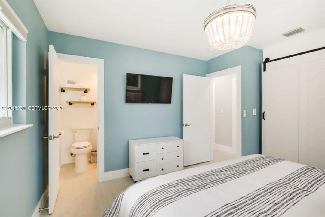 For Rent: $6,500 (4 beds, 3 baths, 1728 Square Feet)