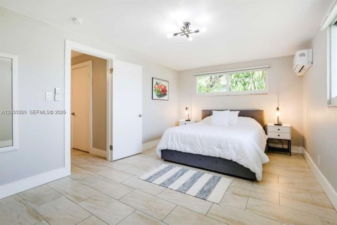 For Rent: $6,500 (4 beds, 3 baths, 1728 Square Feet)