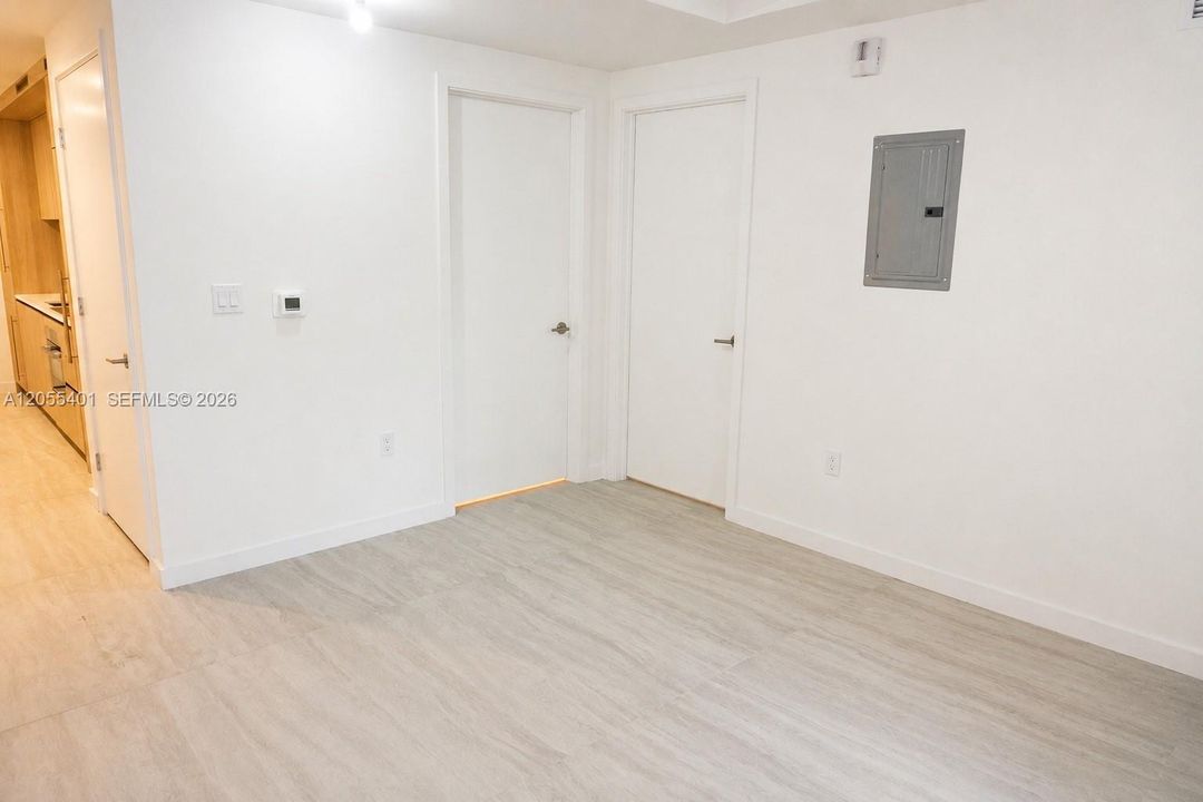 В аренду: $5,000 (1 спален, 1 ванн, 0 Квадратных фут)